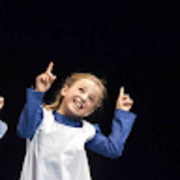 Meet your Posher, Naomi - Picture 1 of 1